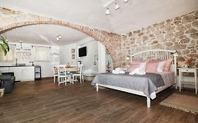 Cozy Apartment Mari
